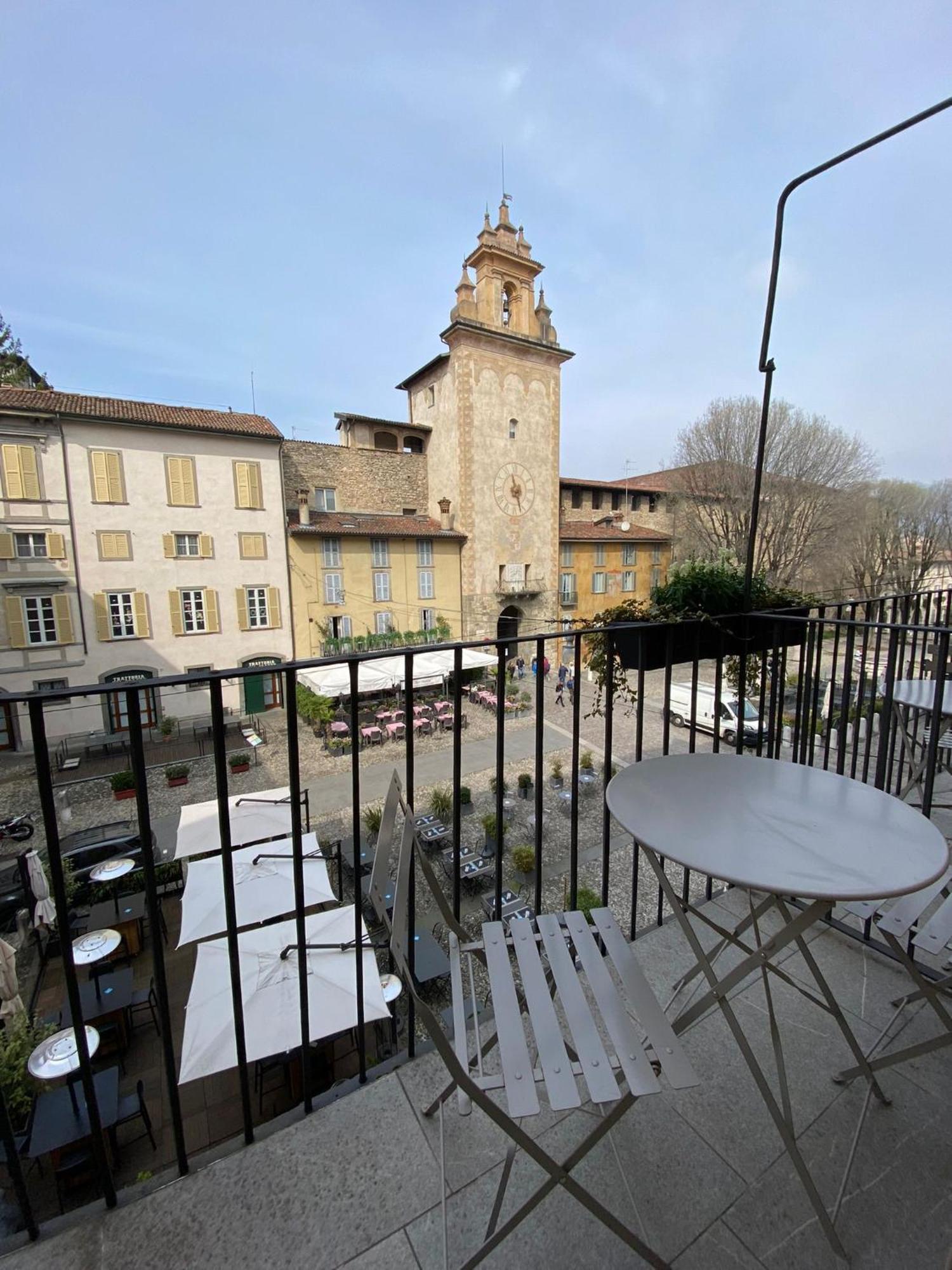 Piazza Mascheroni Home Бергамо Екстериор снимка